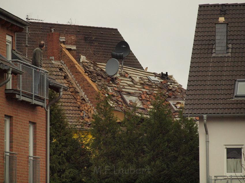 Hausexplosion Bruehl bei Koeln Pingsdorferstr P472.JPG